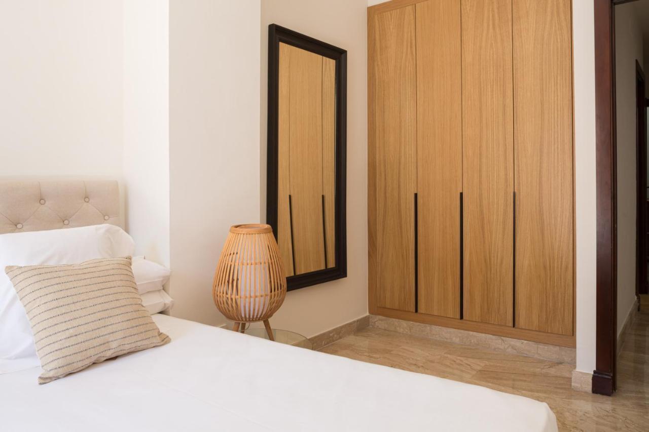 Puerta Catedral Apartments Seville Luaran gambar