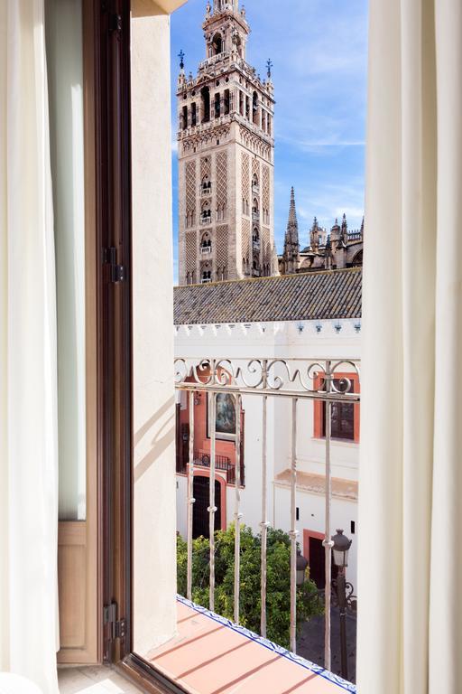 Puerta Catedral Apartments Seville Luaran gambar