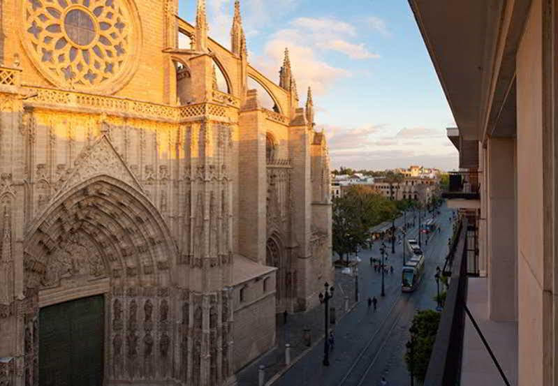 Puerta Catedral Apartments Seville Luaran gambar