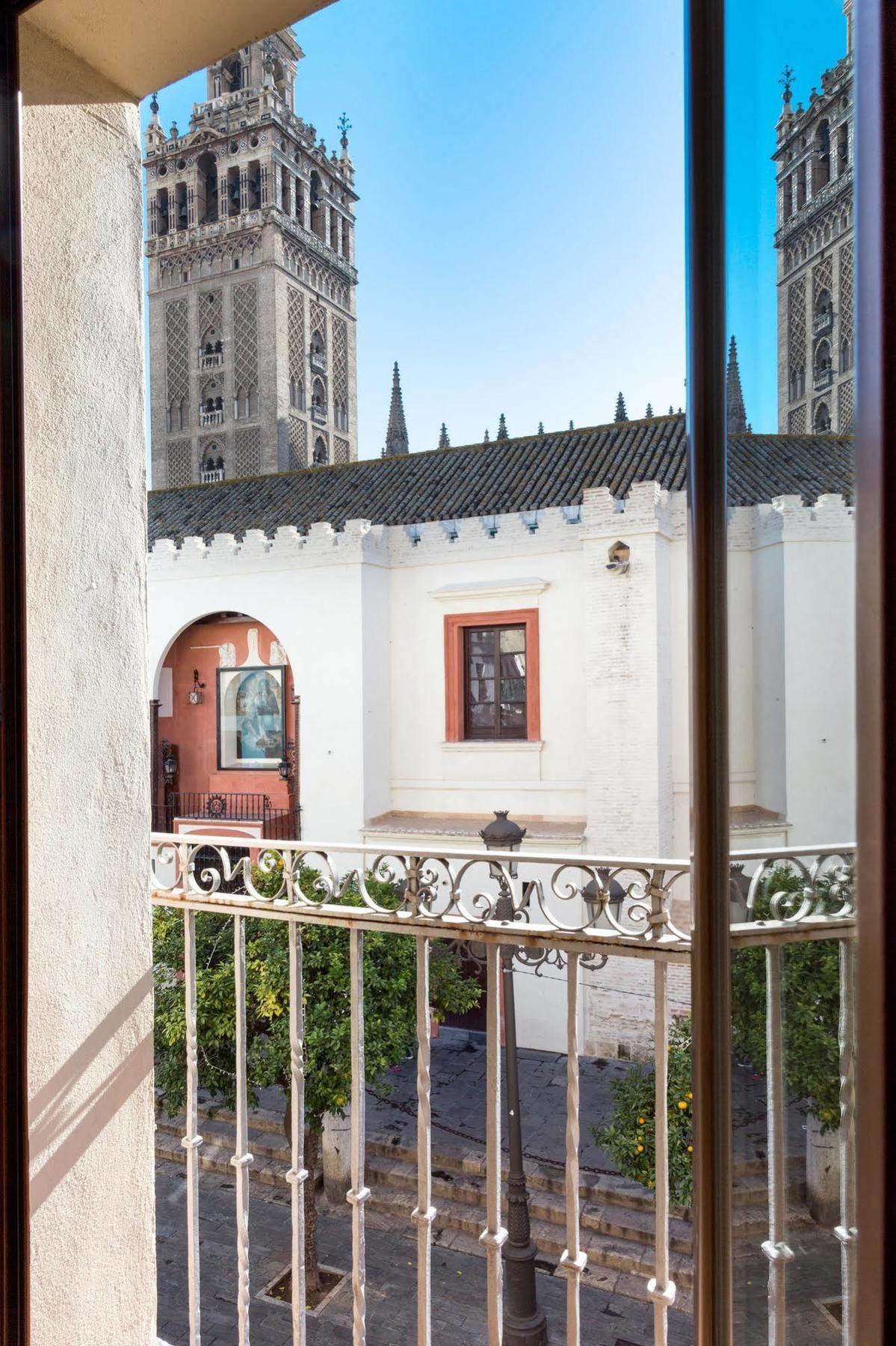 Puerta Catedral Apartments Seville Luaran gambar